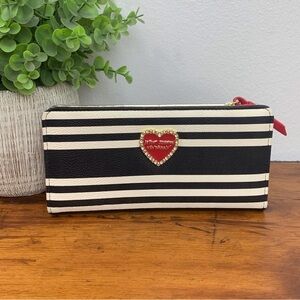Betsey Johnson | Black White and Gold Wallet